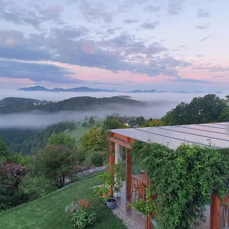 Angelina 4* רוגאסקה סלאטינה