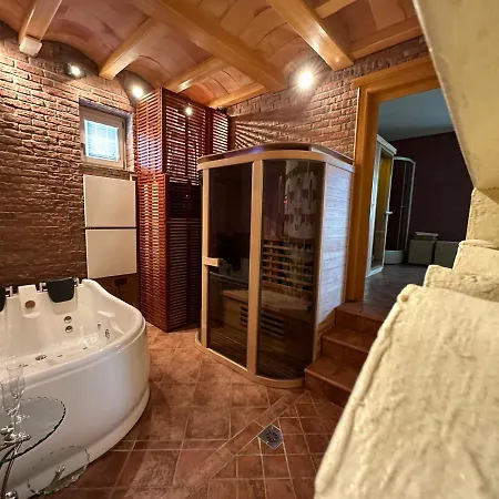 Angelina רוגאסקה סלאטינה