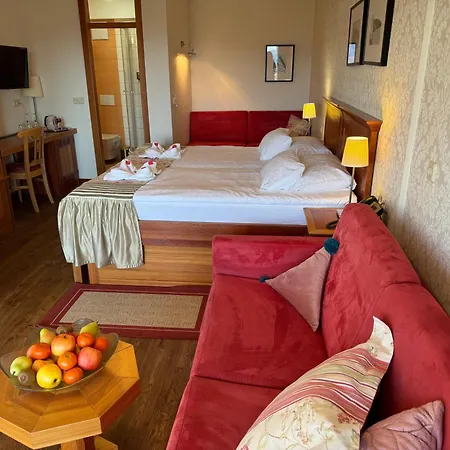 Angelina Bed & Breakfast 4*